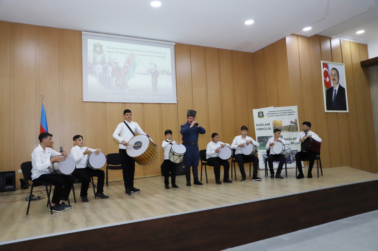 Dövlət Xidməti Gədəbəydə gənclər üçün tədbir keçirdi - FOTOLAR